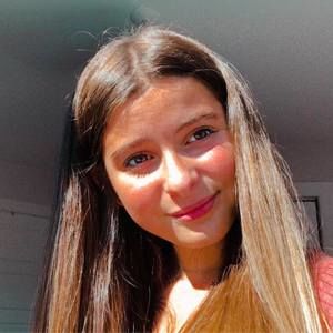 Meet your Posher, Emy